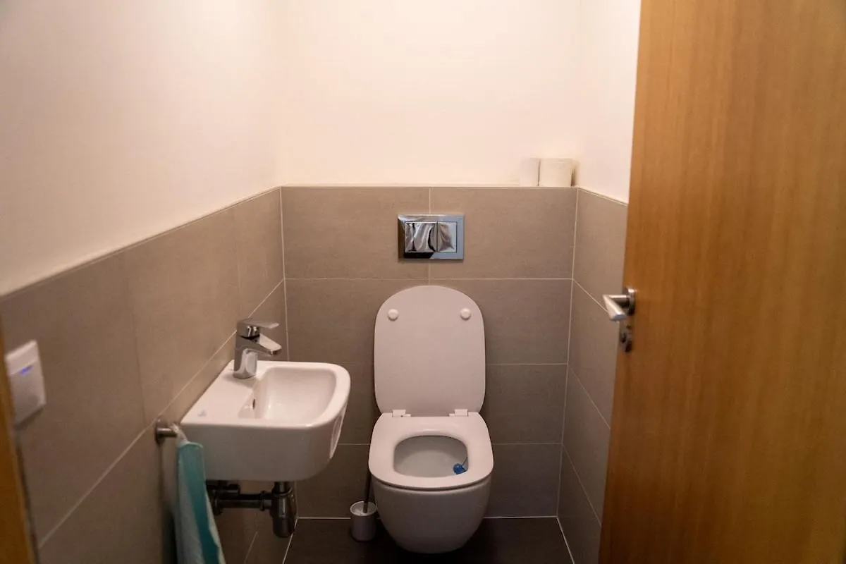 Modern Apt With Own Parking Prague Apartment