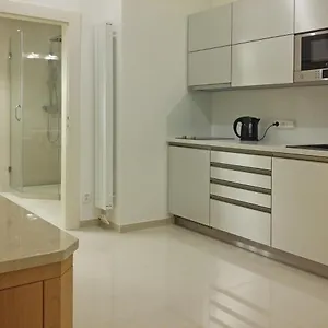  Apartmán New In A Historical Building